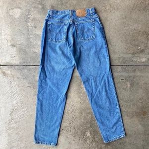 Vintage 90s Levi’s 550 made in usa red tab denim jeans. 100% cotton.